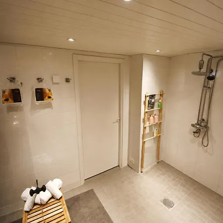 Casa Miia, Cosy And Spacious Family For 8 بيت للعطل *